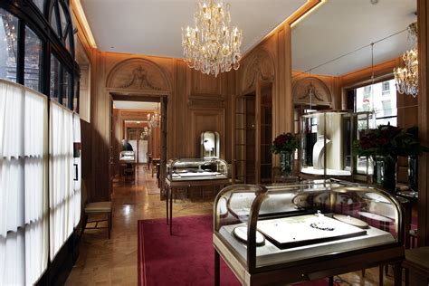 cartier via cagliari|boutique cartier.